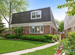 2666 Prairie Ave, Evanston, IL 60201