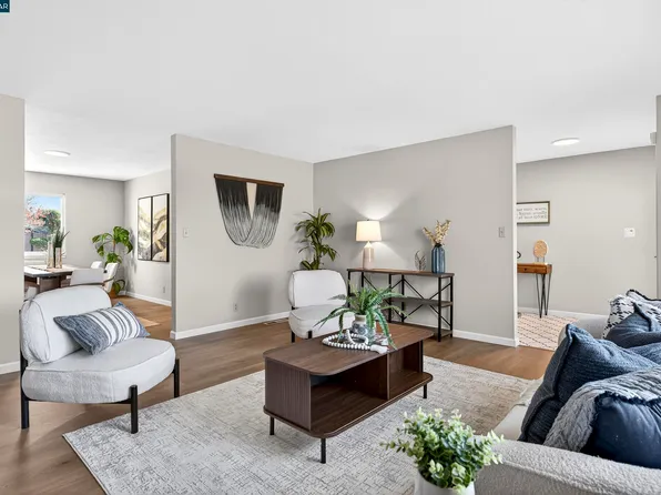 943 Hawthorne Dr, Rodeo, CA 94572