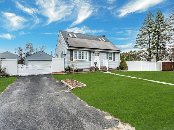 1124 14th Street, West Babylon, NY 11704