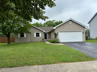 921 Meadowbrook Rd, Elwood, IL 60421