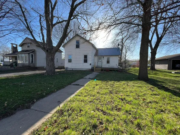 605 Allison St, Charles City, IA 50616