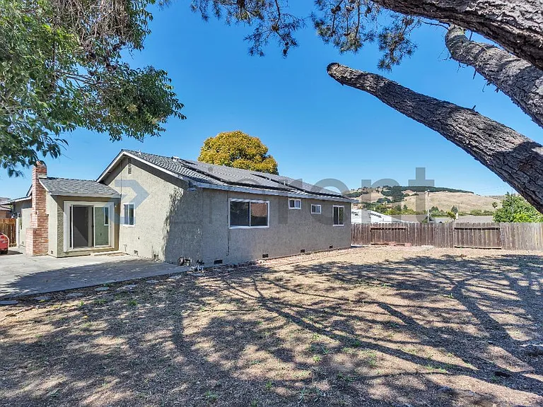 175 Mills Ln — Photo 28
