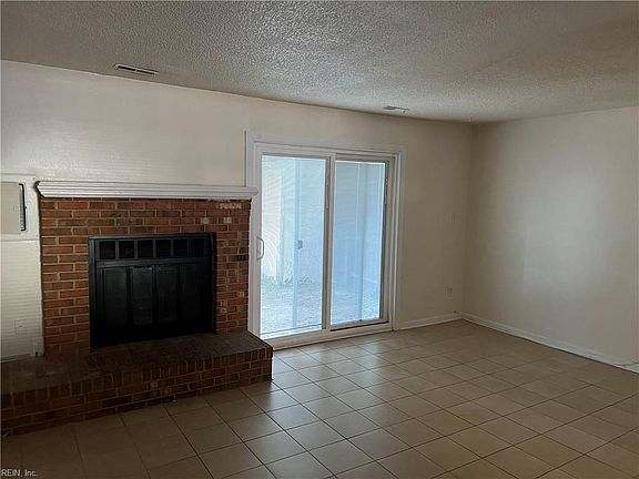 5th image of 4743 Greenlaw Dr