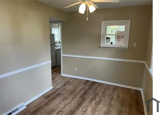 304 E Montgomery Ave — Photo 14