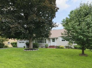 48 Winnie Ln, Poughkeepsie, NY 12603