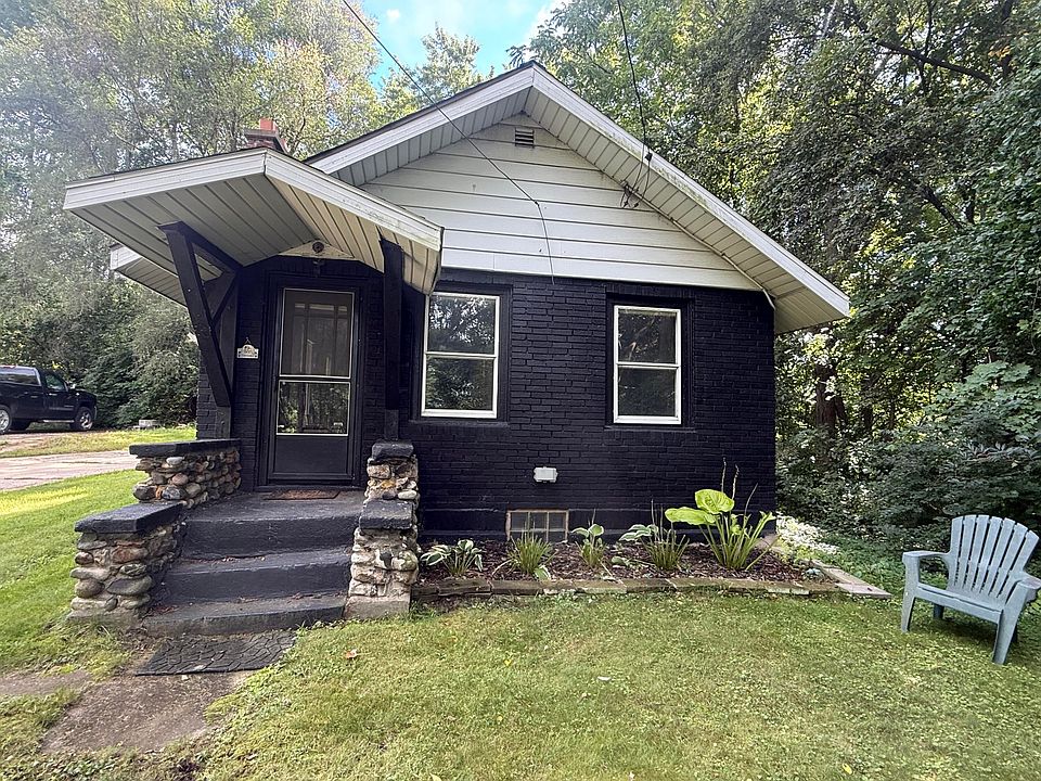 1st image of 319 Watts St