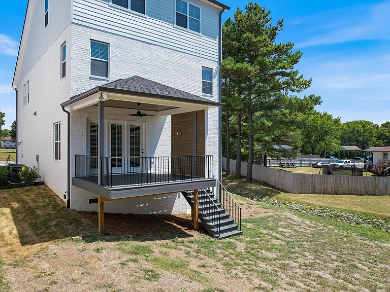 317 Old Shackle Island Rd — Photo 58