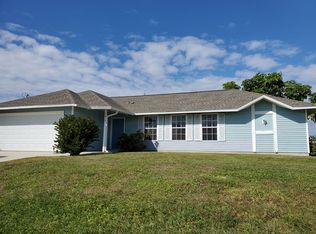1413 SW 32nd Ter, Cape Coral, FL 33914