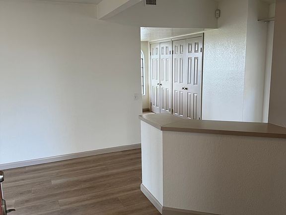 4th image of 4032 Ampudia St