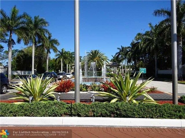 1st image of 1203 Bahama Bnd APT B2