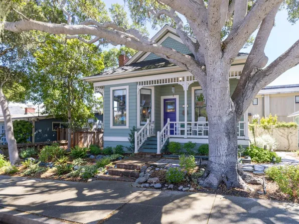 215 Lobos Ave, Pacific Grove, CA 93950