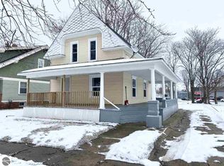 412 Euclid Ave, Alma, MI 48801