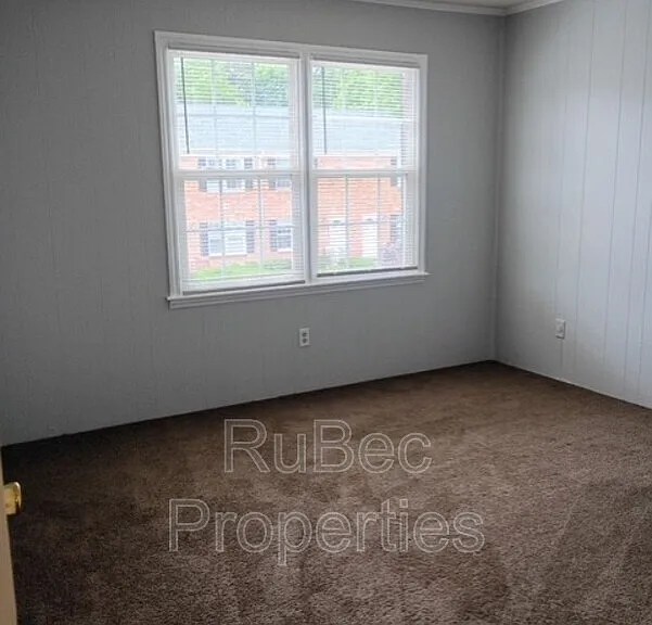 913 Nottingham Dr #33 — Photo 10