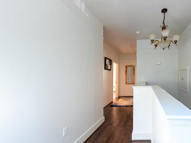 1139 Saint Andrew St — Photo 23