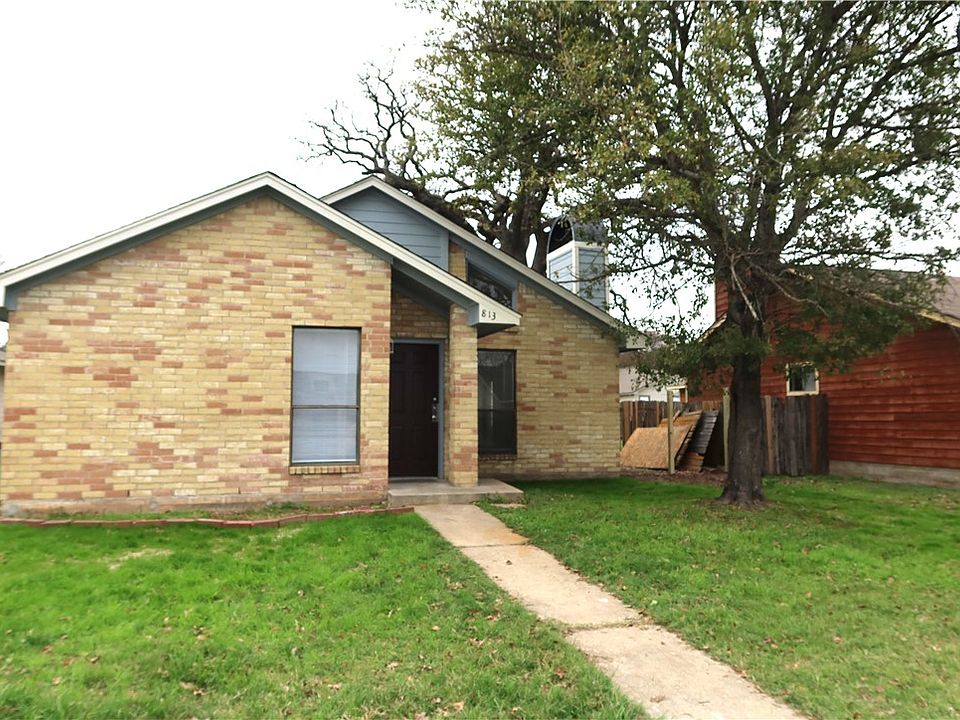 1st image of 813 Camellia Ct