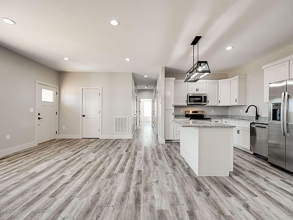 4th image of 530 Nickajack Cir Unit 124