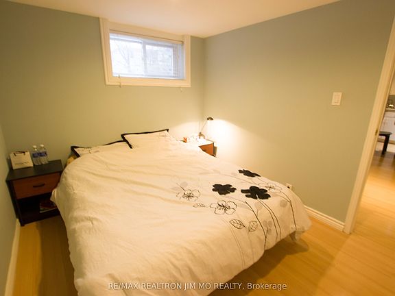 4th image of 192 Maxome Ave #Basement