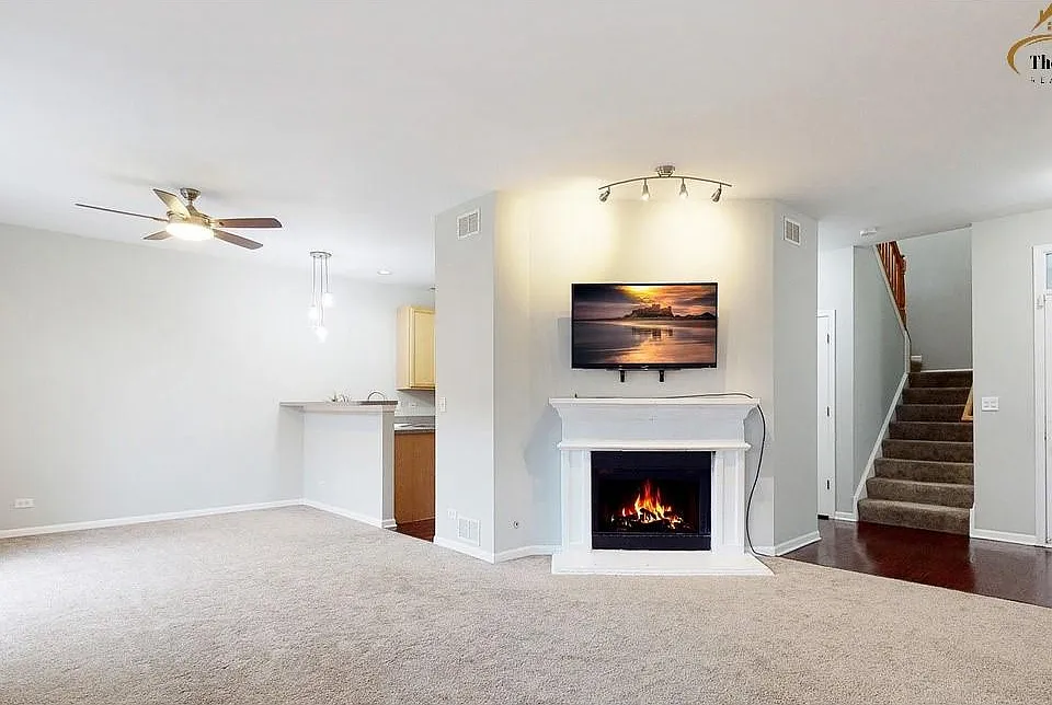 2924 Falling Waters Dr