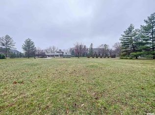 10 Orchard Hill Blvd, Moline, IL 61265