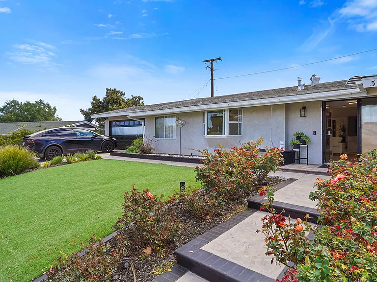 390 Bedford Pl — Photo 6