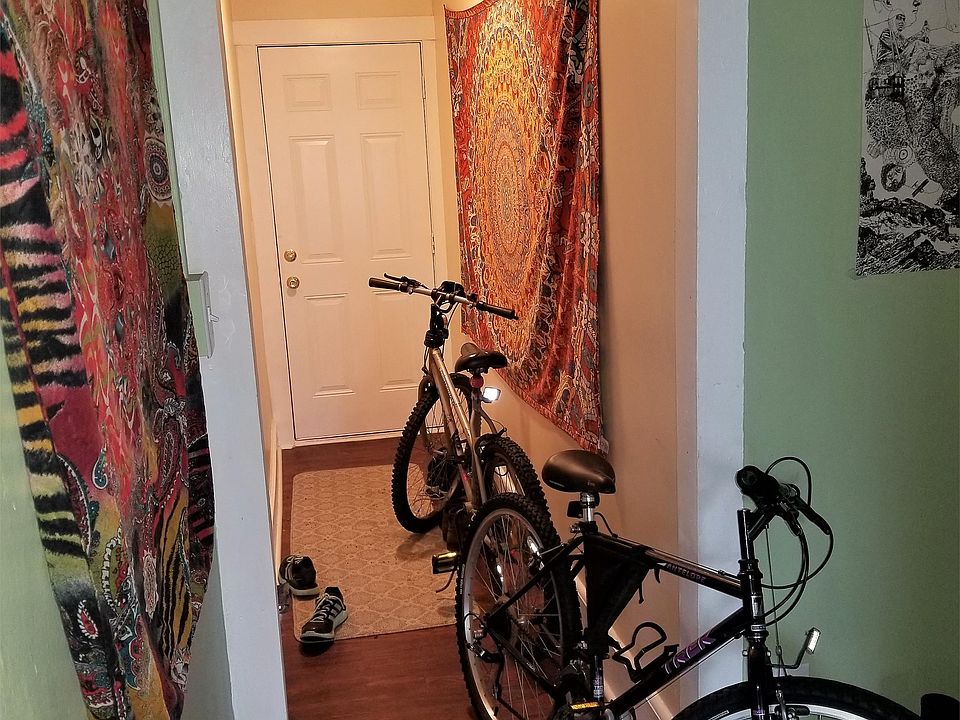 2nd image of 97 Murray St APT 5