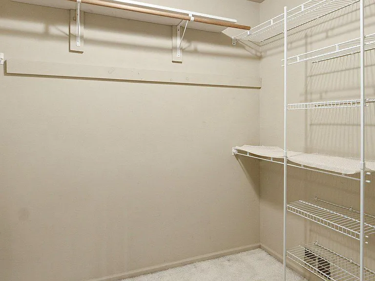 7 Hathaway Dr — Photo 22