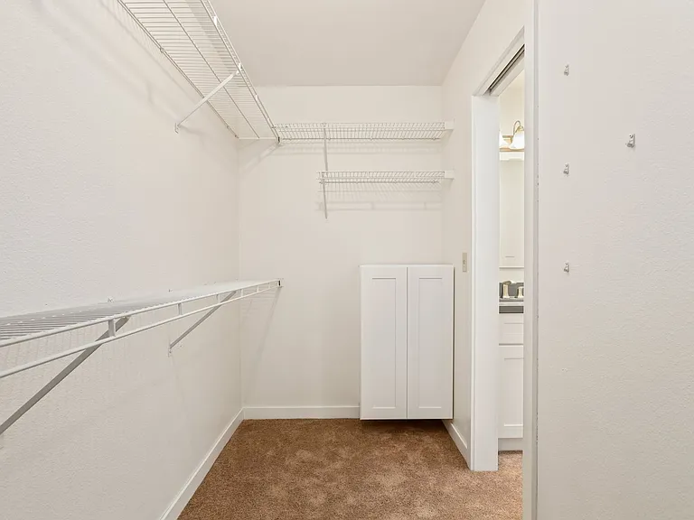 2535 Jones Ave NE — Photo 35
