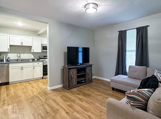 12 Seminary St APT 4, Auburn, NY 13021