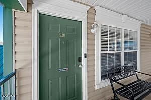 3rd image of 2743 Colonial Dr #201