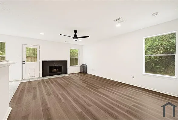 146 S Walden Elms Cir — Photo 22