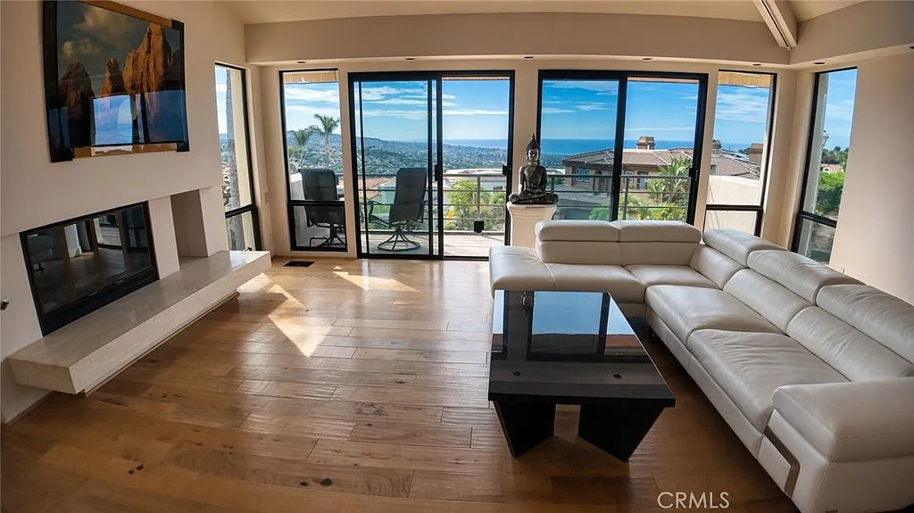 4 bed, 3.5 bath, 3431 sqft, $8,000 — Photo 2