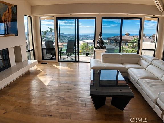 2nd image of 85 Marbella