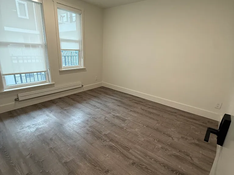 4326 Irving St #305 — Photo 6