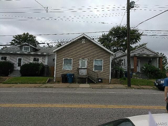 1st image of 9723 S Broadway St