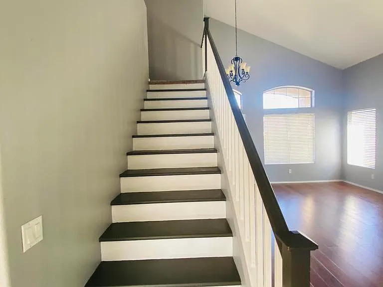 7203 W Irma Ln — Photo 5