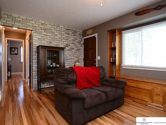 4th image of 3203 S 122nd St
