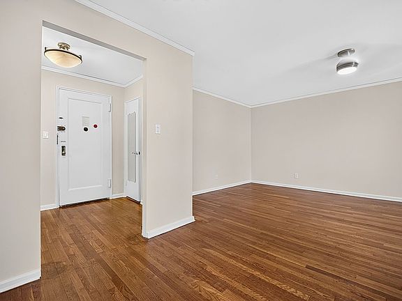 4th image of 10923 71st Rd APT 4D