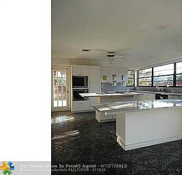 5th image of 4871 NW 72nd Ave