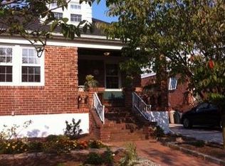 444 Beach 138th St, Far Rockaway, NY 11694