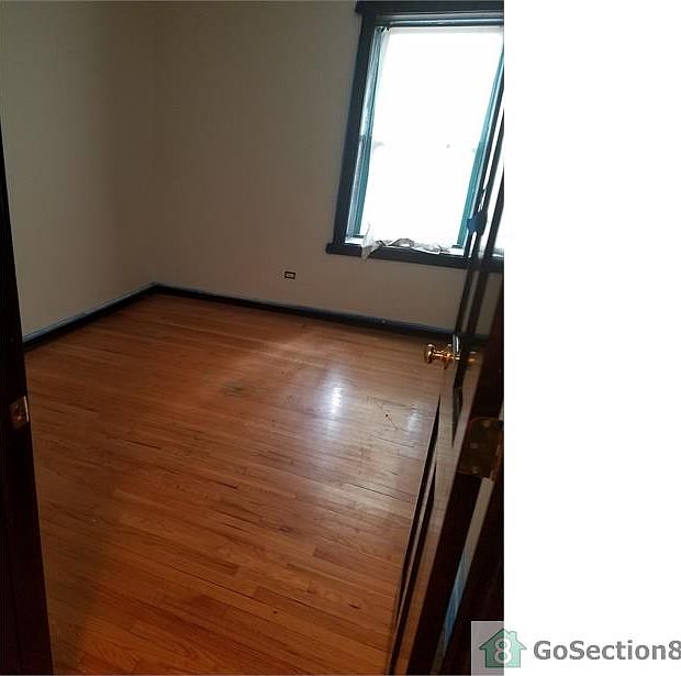 2nd image of 6150 S Vernon Ave APT 1