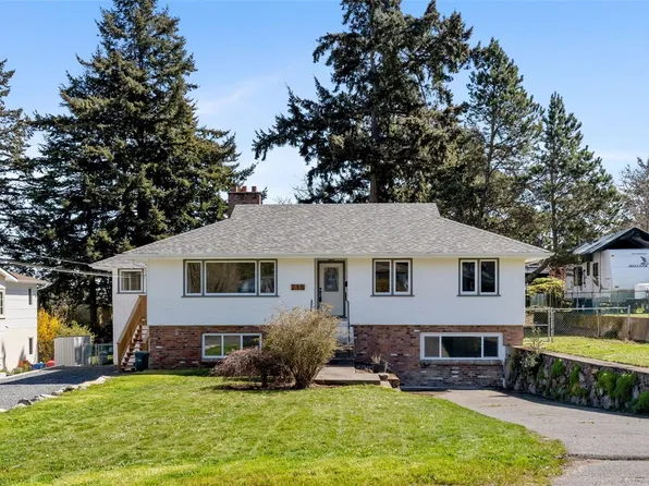 215 Suzanne Pl, View Royal, BC V9B 1P2