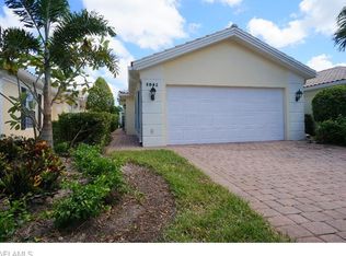 5042 Kingston Way, Naples, FL 34119