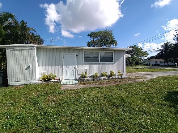 4th image of 3115 Prince Dr