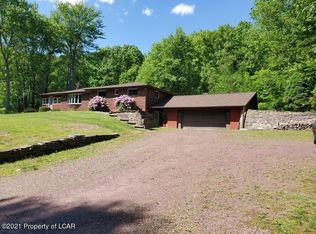 43 Meckes Ln, White Haven, PA 18661