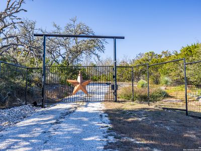 245 Laurel Creek, Pipe Creek, TX, 78063