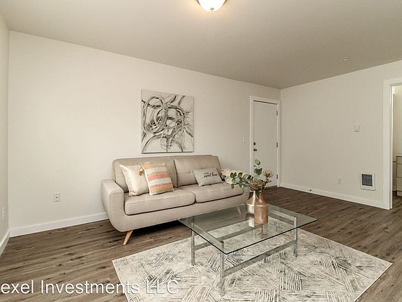 2nd image of 3903 S Tyler St Unit 302