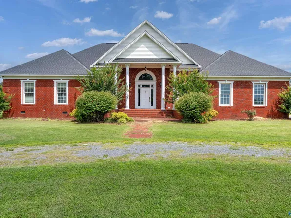 1661 County Road 47, Fyffe, AL 35971
