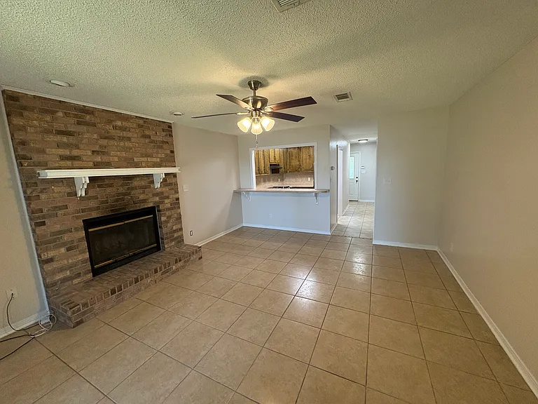 7098 W Gardner St — Photo 9