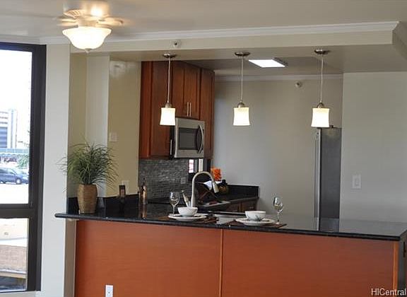 4th image of 5070 Likini St #West507