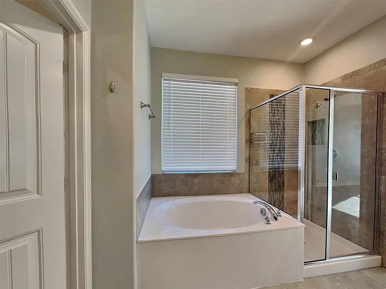 9329 Belle River Trl — Photo 9